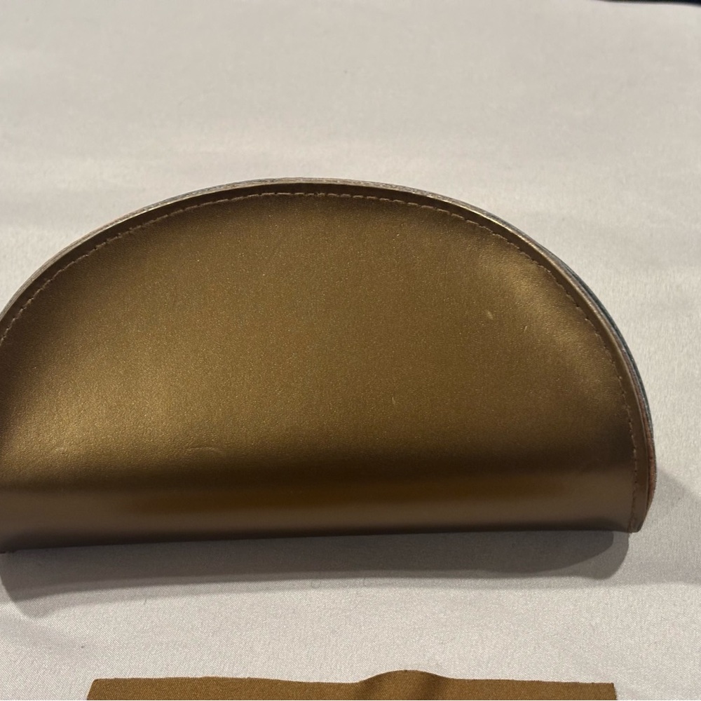 Gucci sunglasses case, box, and chamois (sunglasses not included) - Picture 4 of 6